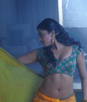 hari-priya-hot-saree-navel-showing-pics-3
