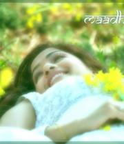 actress-maadhavi-latha-new-hot-photos-38