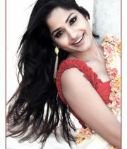 actress-maadhavi-latha-new-hot-photos-40