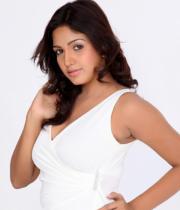 pavani-reddy-hot-photos-in-white-dress-18
