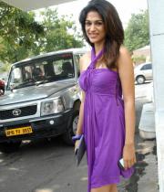 shradda-das-hot-in-purple-dress-11