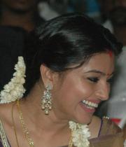 sneha-latest-hot-saree-photos-08