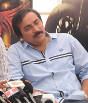 1 Nenokkadine Movie Press Meet Stills