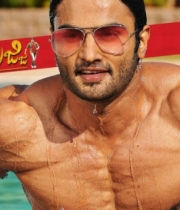 aadu-magadraa-bujji-movie-new-wallpapers-4