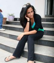 aasheeka-hot-pictures-in-black-jeans-03