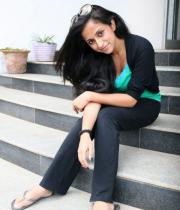 aasheeka-hot-pictures-in-black-jeans-06