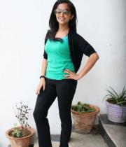 aasheeka-hot-pictures-in-black-jeans-13