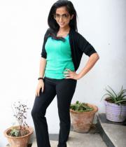 aasheeka-hot-pictures-in-black-jeans-14