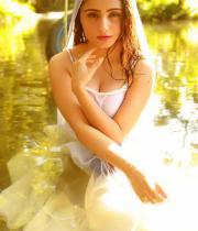 actress-akanksha-hot-photos-160