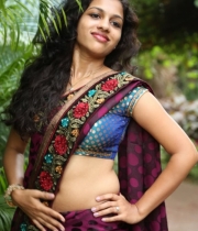 actress-chaitra-hot-stills-at-parinaya-wedding-fair-launch-event-142