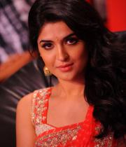 actress-hot-photos-in-red-saree-15