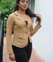 actress-jeevitha-latest-stills-20