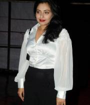 actress-muntaj-at-attarintiki-daredi-audio-launch-10