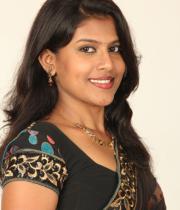 actress-nithya-hot-photo-shoot-pictures-11