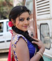 padmini-half-saree-stills-1