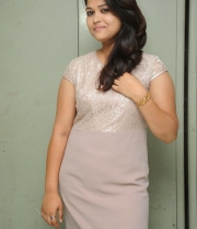 actress-pooja-latest-photo-stills-14