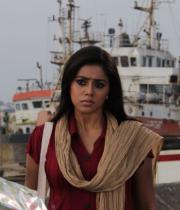 actress-actress-poorna-latest-hot-photos-08