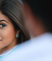 actress-actress-poorna-latest-hot-photos-11