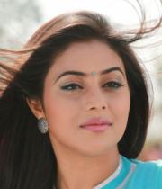 actress-actress-poorna-latest-hot-photos-16