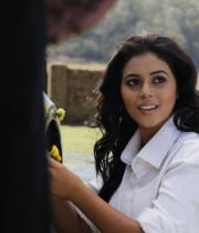 actress-actress-poorna-latest-hot-photos-19