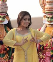 actress-actress-poorna-latest-hot-photos-29