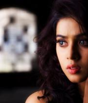 actress-actress-poorna-latest-hot-photos-36