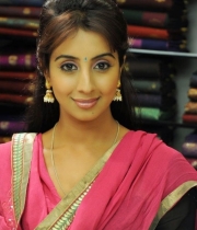 sanjana-latest-cute-photo-stills-05