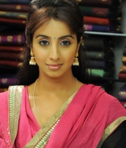 sanjana-latest-cute-photo-stills-08