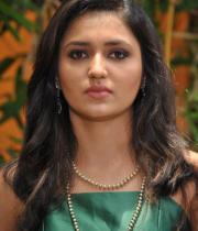 actress-sarayu-latest-stills-13