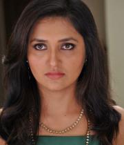 actress-sarayu-latest-stills-16