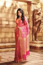 actress-trisha-krishnan-cute-photos-in-saree-01