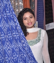 vishnu-priya-at-pochampally-ikat-mela-60