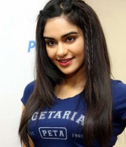 adah-sharma-latest-photos-03