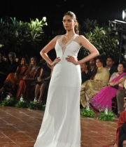 992_7_aditi-rao-vinodham-7