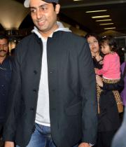 aiswarya-rai-daughter-aaradhya-stills-05