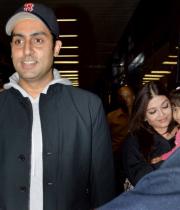 aiswarya-rai-daughter-aaradhya-stills-11