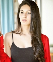 amyra-dastur-hot-photos-6