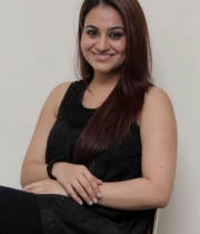 aksha-cute-stills-3