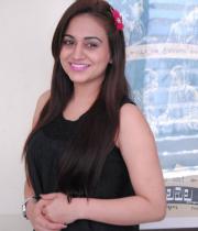 aksha-latest-photo-stills-at-rye-rye-movie-success-meet-02