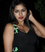 akshida-latest-photos-02