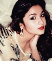 alia-bhatt-hello-magazine-hot-photos-1504