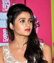 alia-bhatt-latest-stills-1