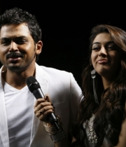 all-in-all-azhagu-raja-movie-latest-stills-18