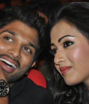 allu-arjun-iddarammayilatho-audio-launch-stills-07