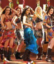 allu-arjuns-iddarammayilatho-latest-still-04