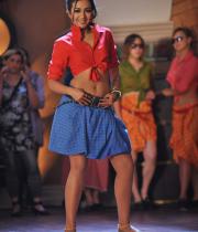 allu-arjuns-iddarammayilatho-latest-still-07