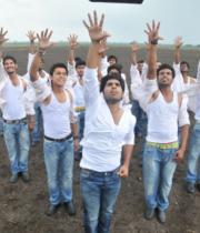 gouravam-movie-stills-03