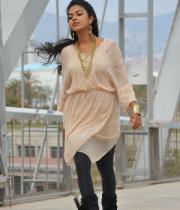 amala-paul-latest-photos-in-jeans-26