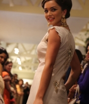 wild-garden-tea-party-fashion-show-stills-1 wild-garden-tea-party-fashion-show-stills-1