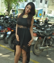 anaika-soti-at-naanthanda-audio-launch-4